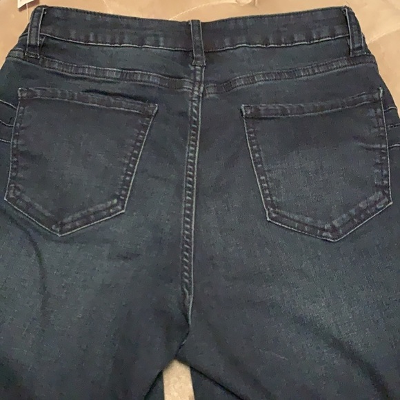 Shape enhancing jeans by Bold Elements, stretchy,6 - Picture 5 of 10